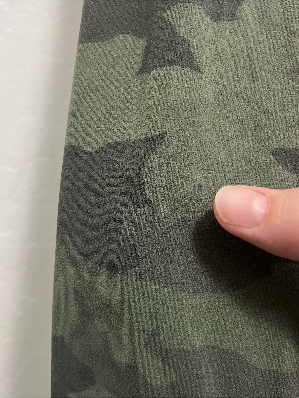Lululemon Hooded Define Jacket Size 4 Camo Green - Picture 9 of 9